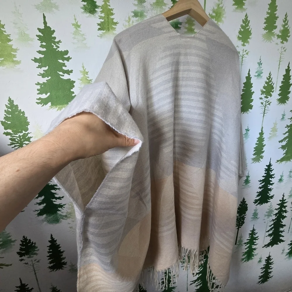 a.n.a Beige and Gray Striped Wrap